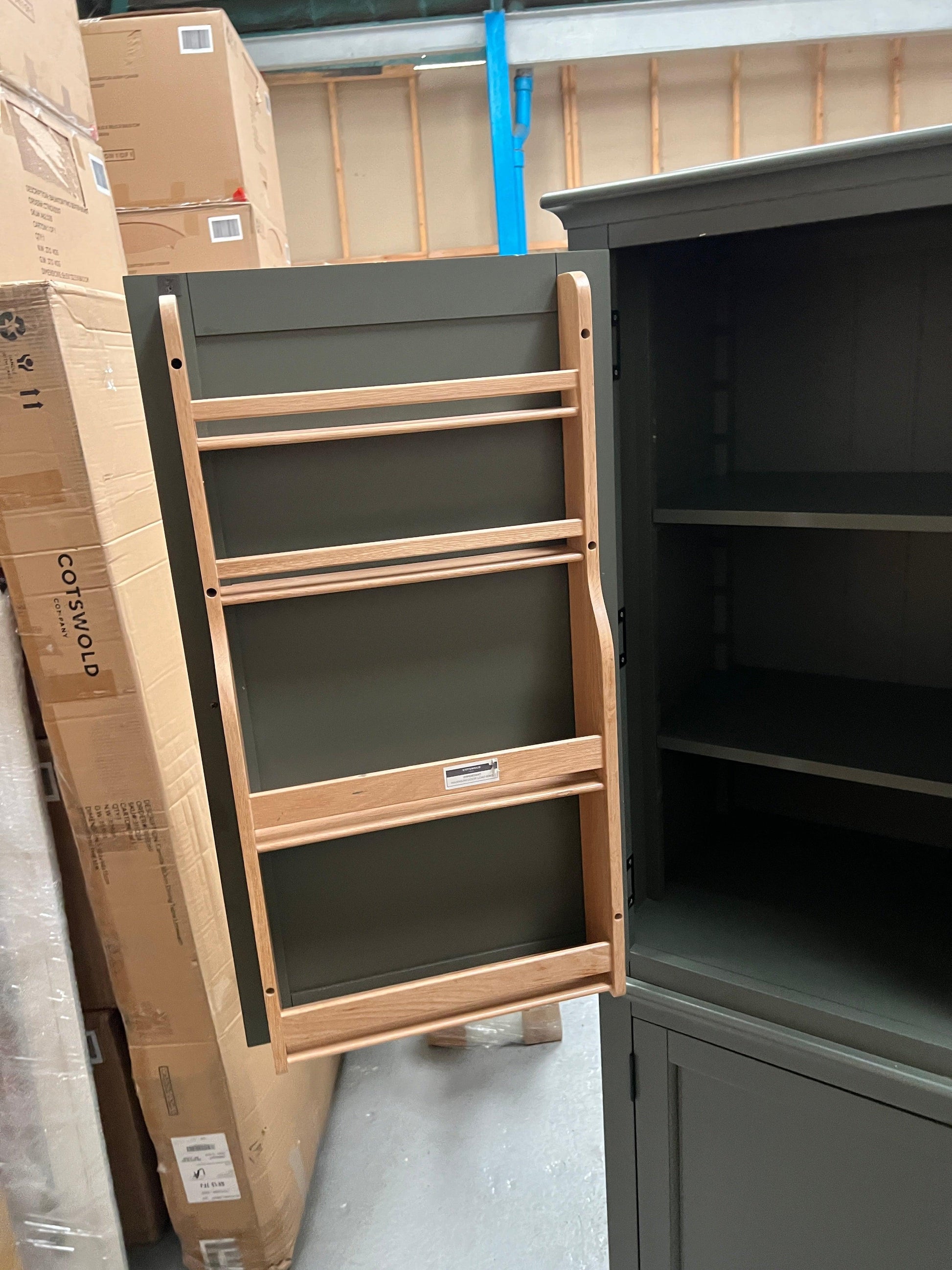 STOW FOREST GREEN
Grand Triple Larder Quality Furniture Clearance Ltd