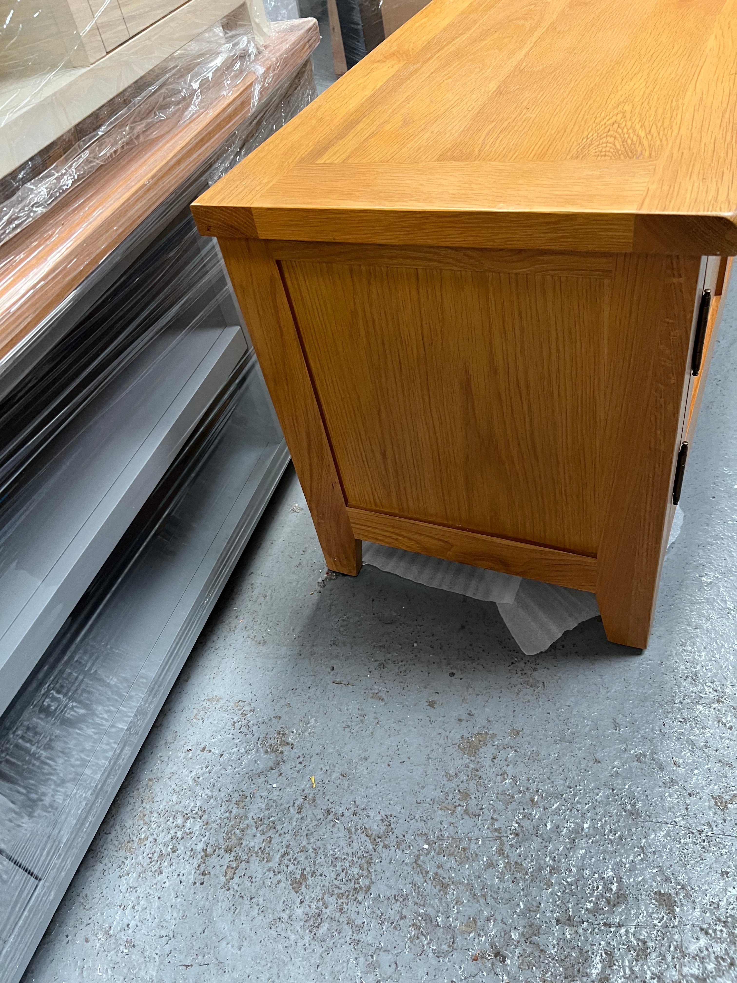 Oakland Rustic Oak Extra Large TV Stand up to 75" Quality Furniture Clearance Ltd