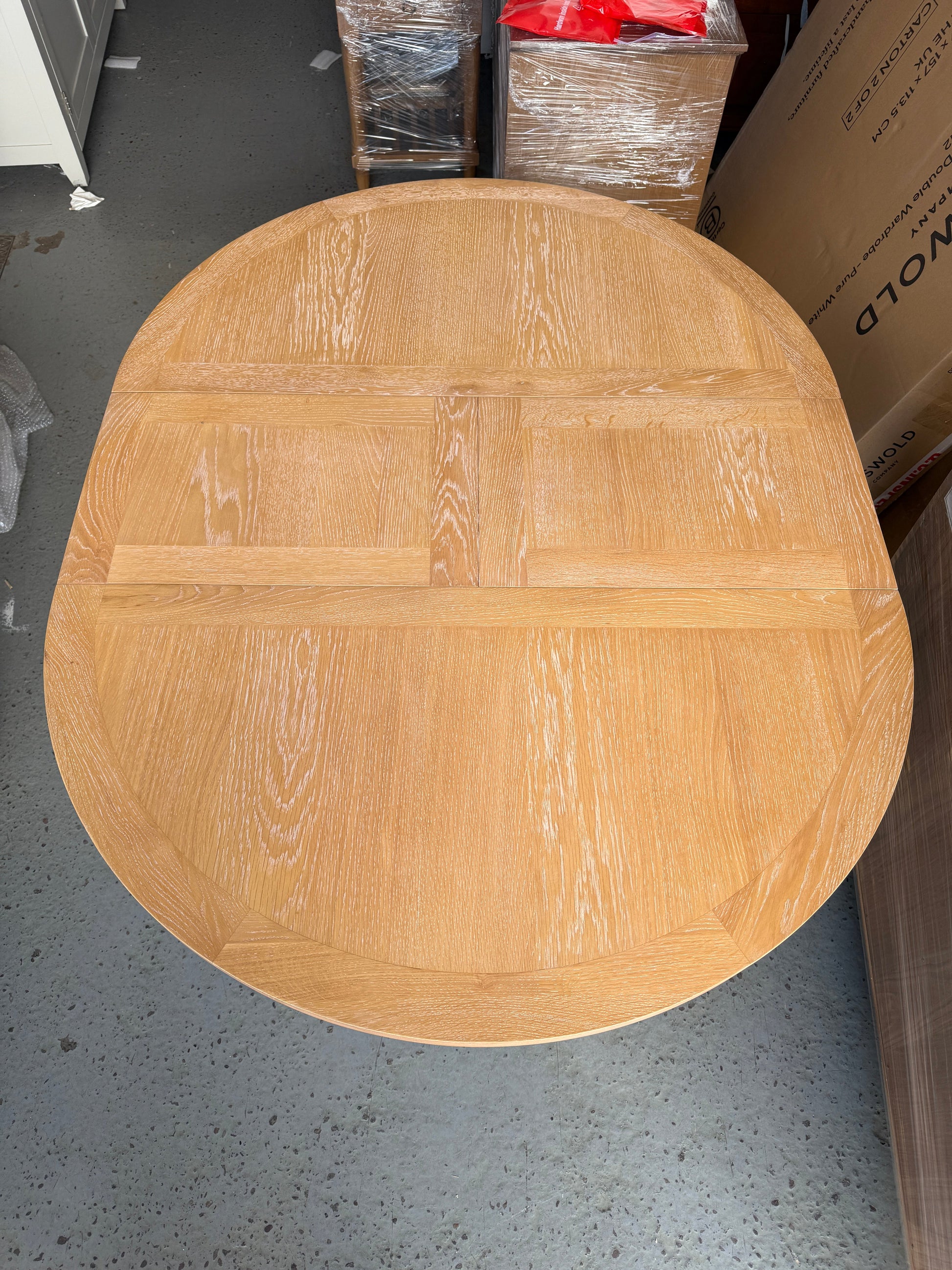 INGLESHAM WHITEWASH OAK Round Ext Dining Table Quality Furniture Clearance Ltd