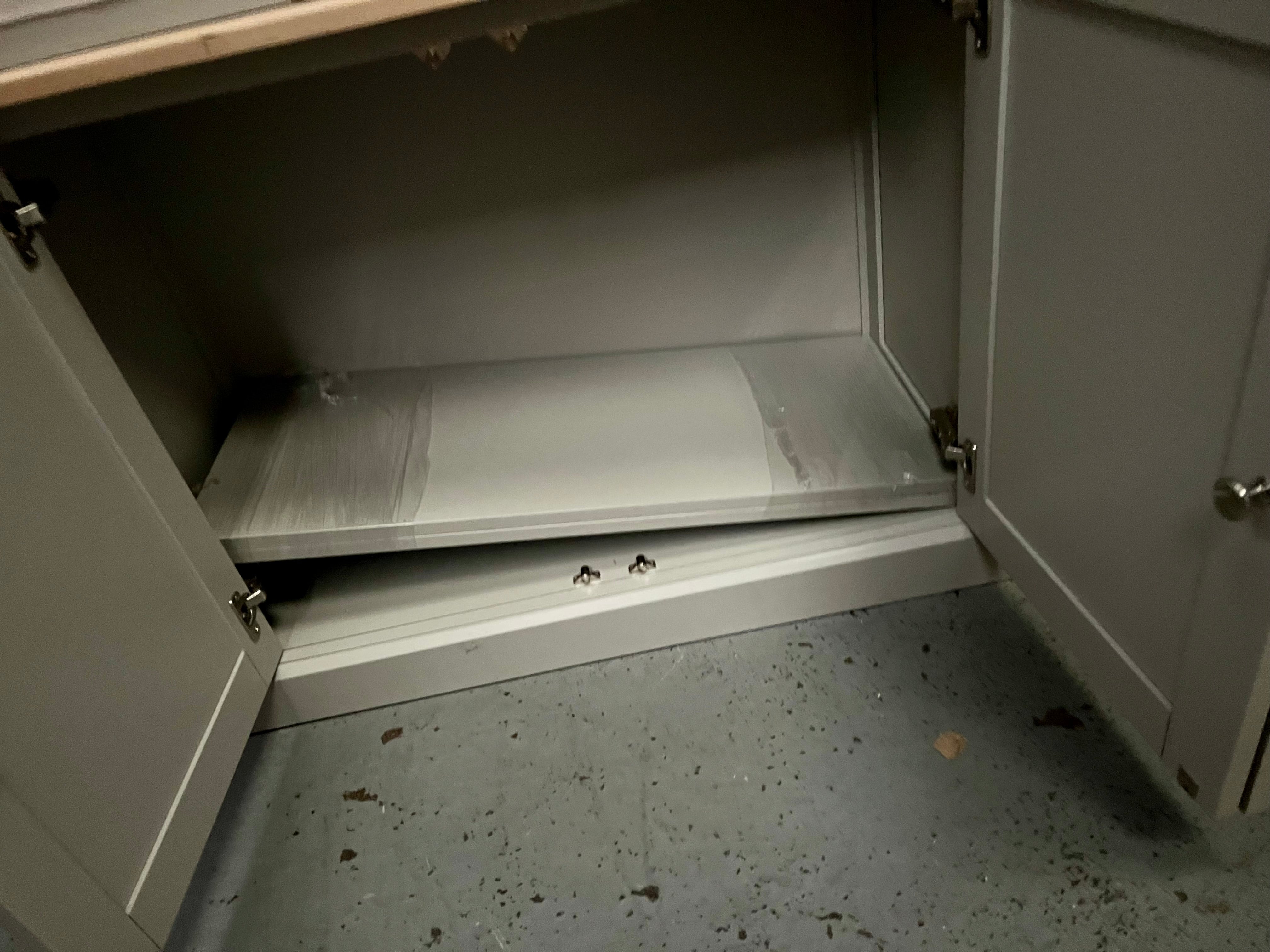 CHESTER DOVE GREY
Hideaway Media Unit Quality Furniture Clearance Ltd