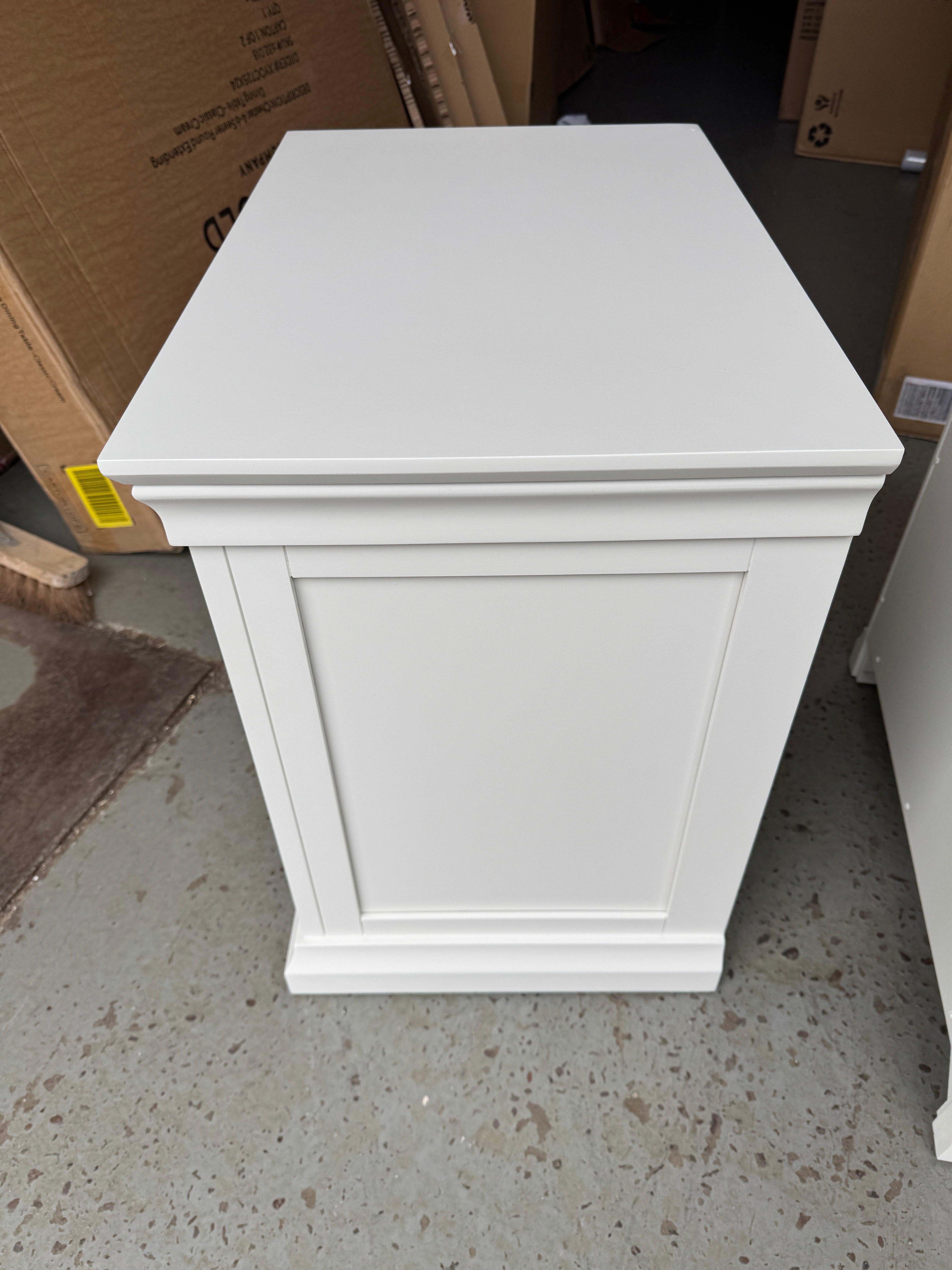 Set of 2 Chantilly warm white Jumbo Bedsides furniture delivered