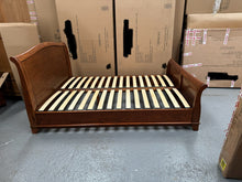 Load image into Gallery viewer, Winchcombe Dark Oak NEW 5ft Kingsize Sleigh Bed Quality Furniture Clearance Ltd
