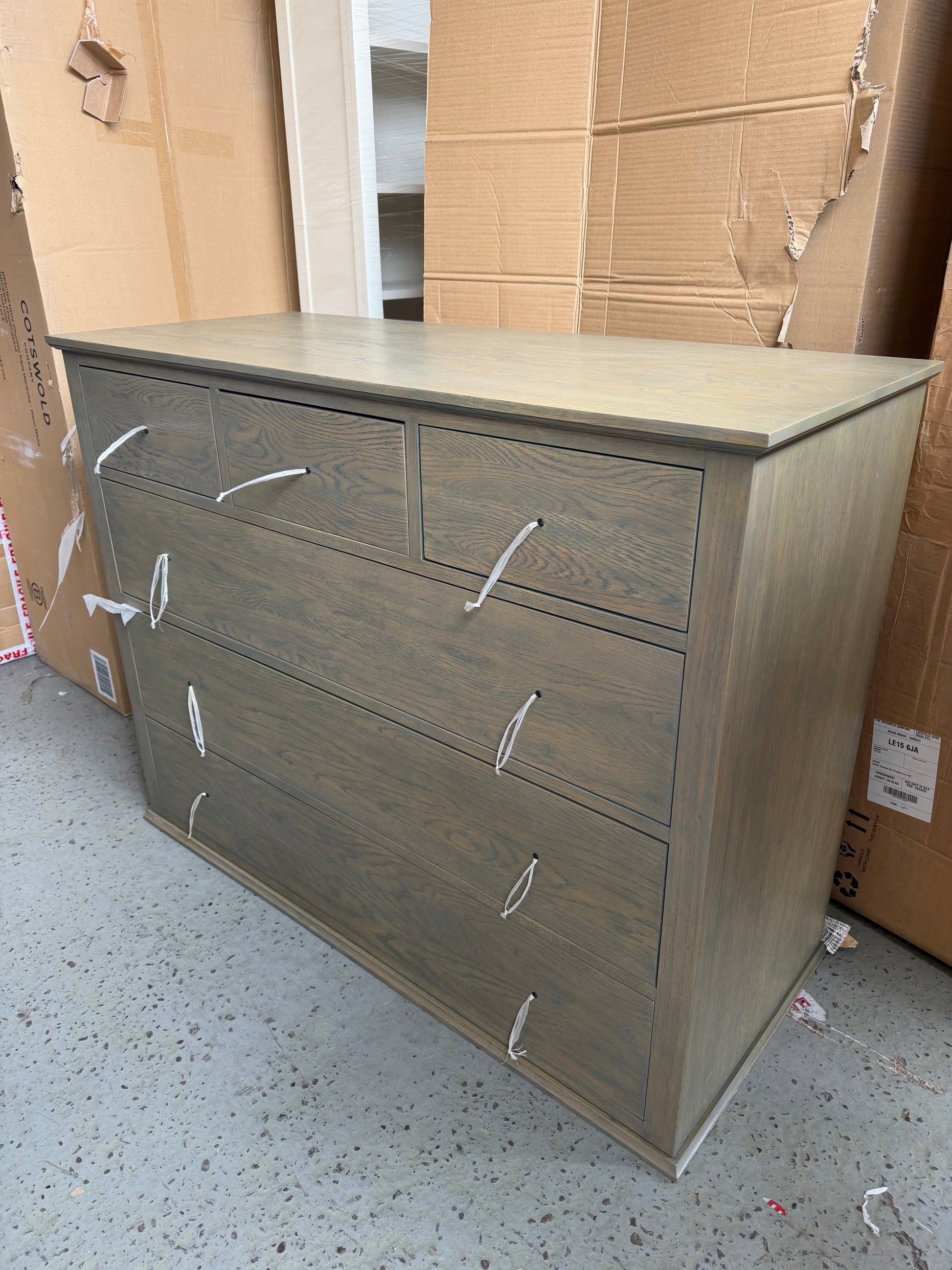 BIBURY SMOKED OAK
6 Drawer Chest of Drawers Quality Furniture Clearance Ltd