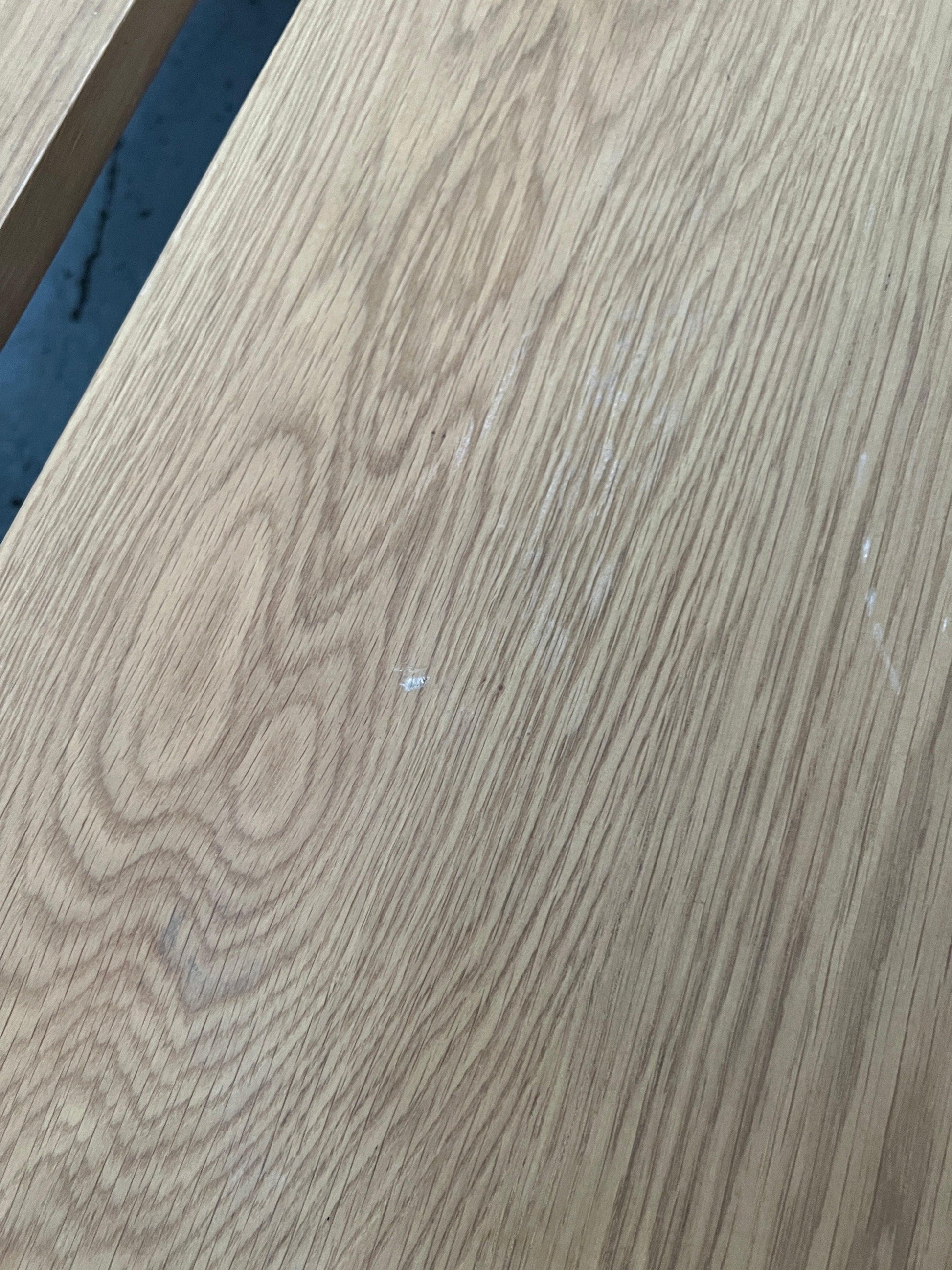 ELKSTONE MELLOW OAK
Elkstone Oak Dining Table and Bench Set Quality Furniture Clearance Ltd