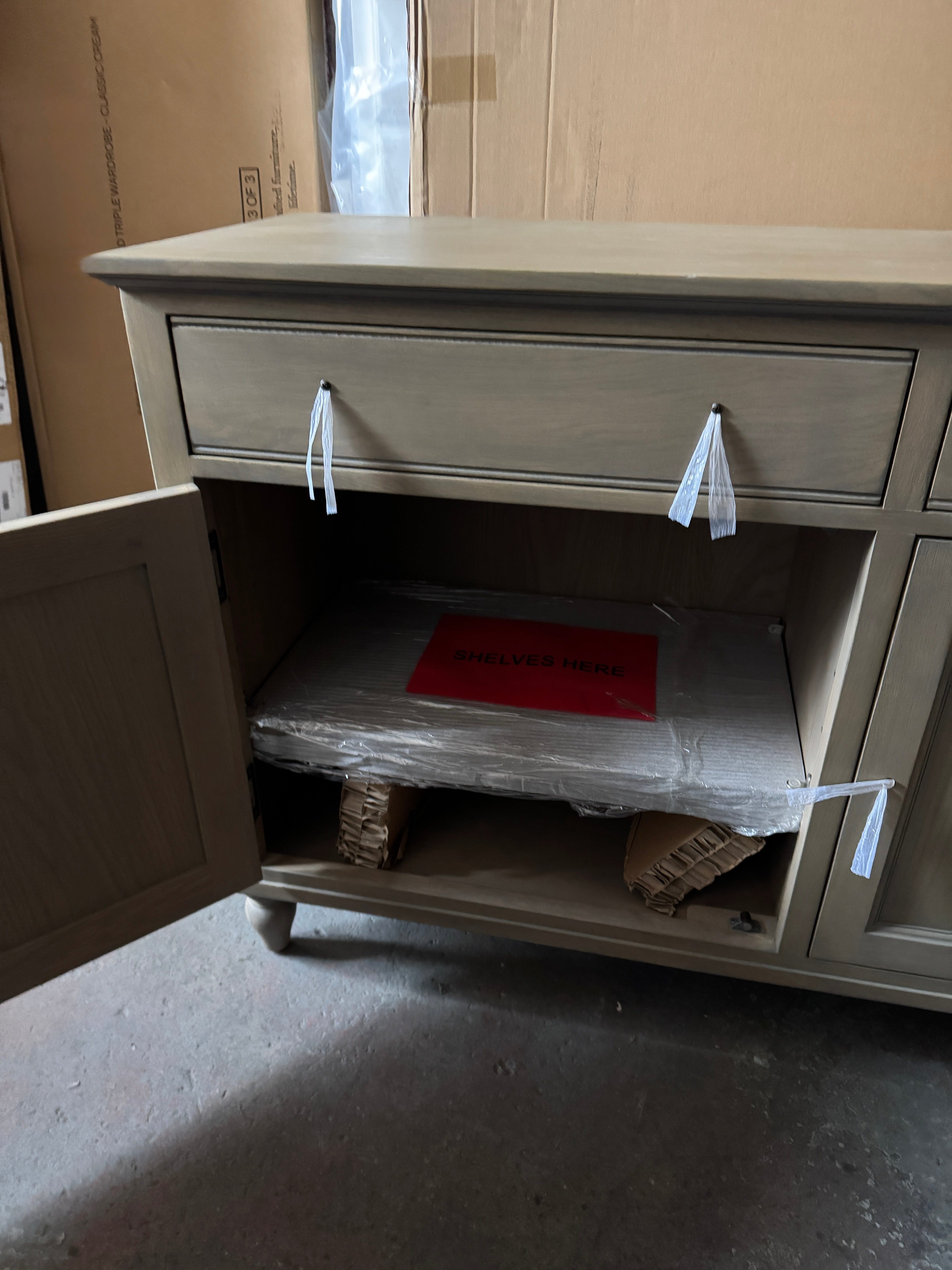 ELKSTONE SMOKED OAK
Large Sideboard Quality Furniture Clearance Ltd