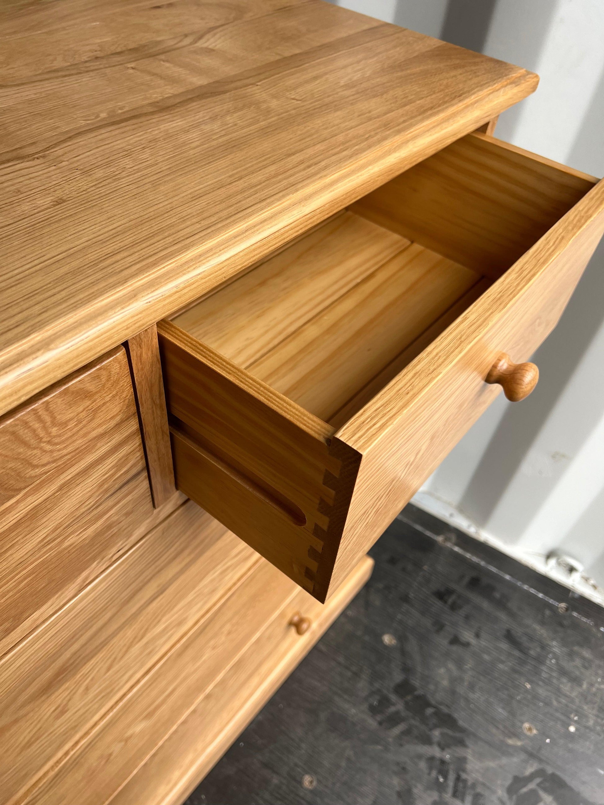 Appleby Light Oak 2 over 3 Chest of Drawers Quality Furniture Clearance Ltd