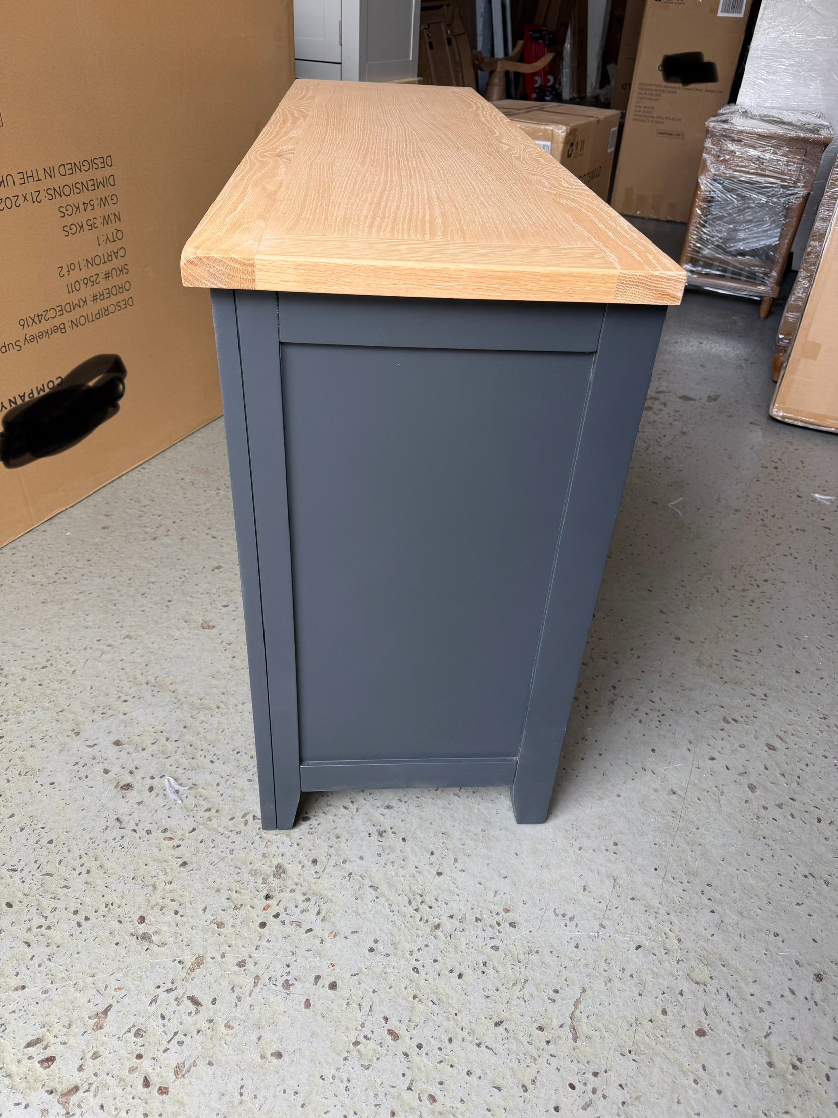 CHESTER CHARCOAL
8 Drawer Chest Quality Furniture Clearance Ltd