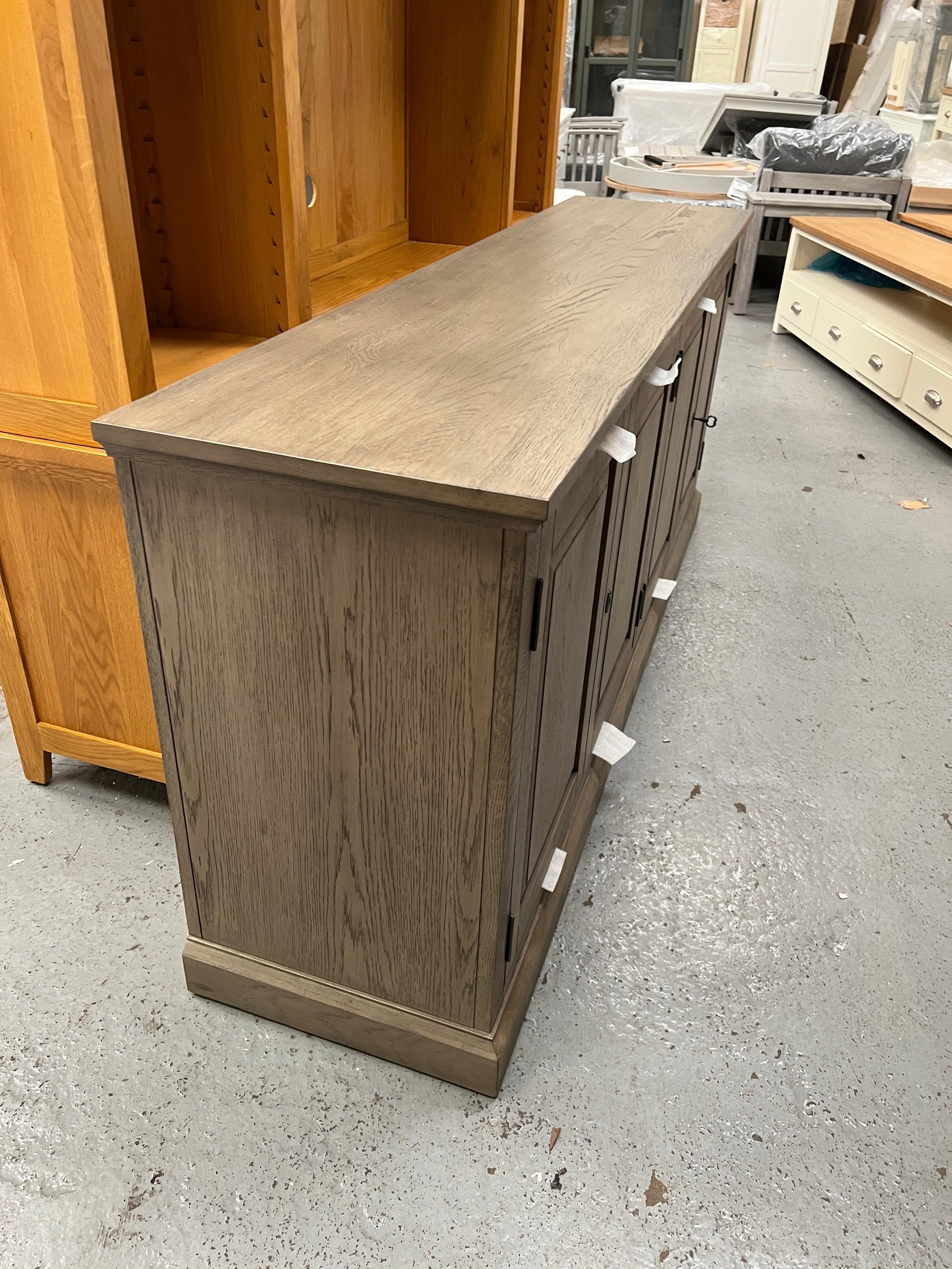 NOTGROVE WEATHERED OAK
NEW 4 Door Sideboard Quality Furniture Clearance Ltd