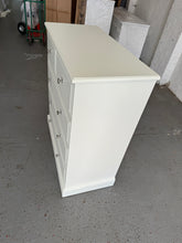 Load image into Gallery viewer, PENSHAM PURE WHITE
5 Drawer Chest
