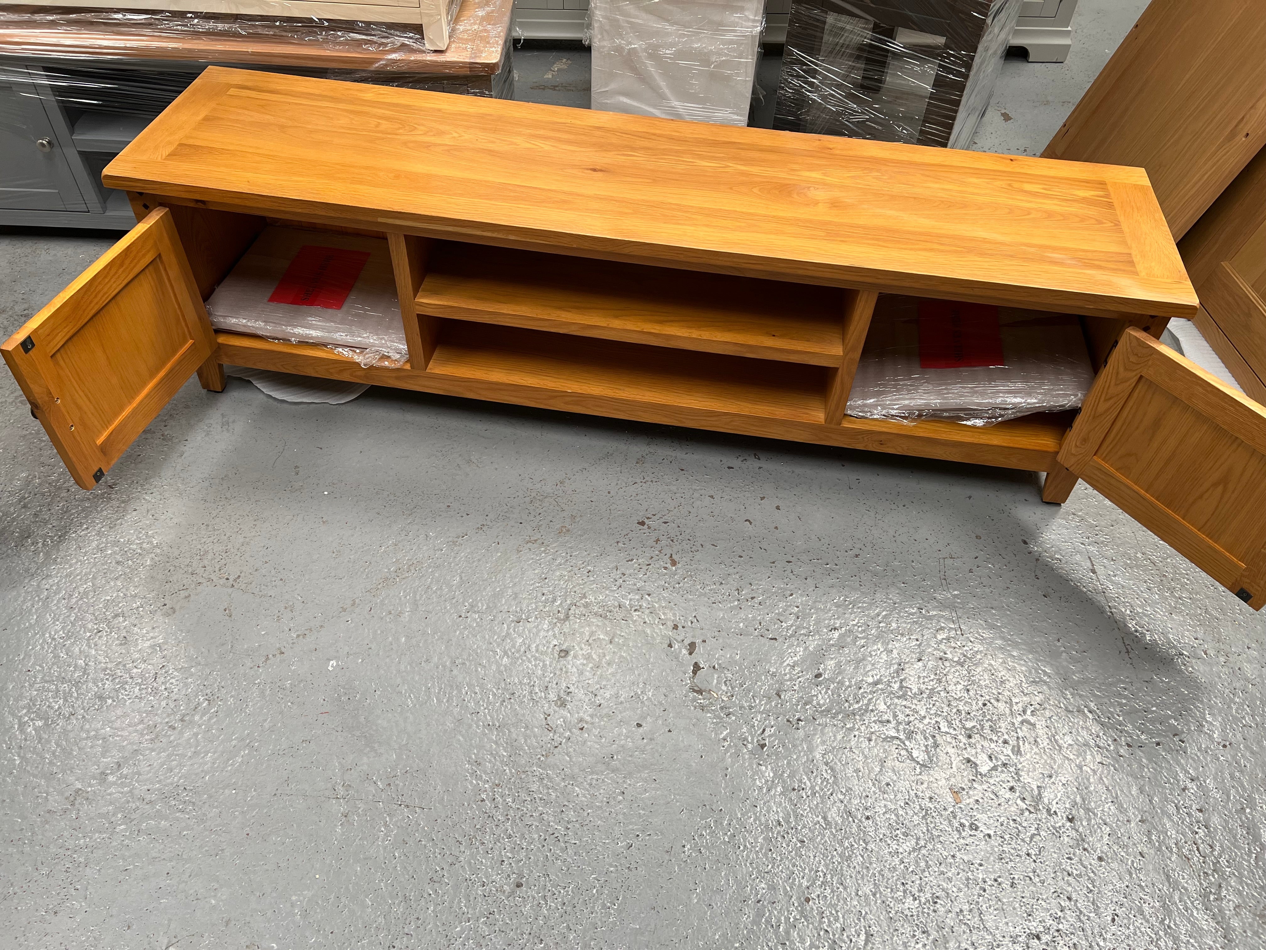 Oakland Rustic Oak Extra Large TV Stand up to 75" Quality Furniture Clearance Ltd