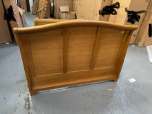Load image into Gallery viewer, WINCHCOMBE OILED OAK
Double Sleigh Bed Quality Furniture Clearance Ltd
