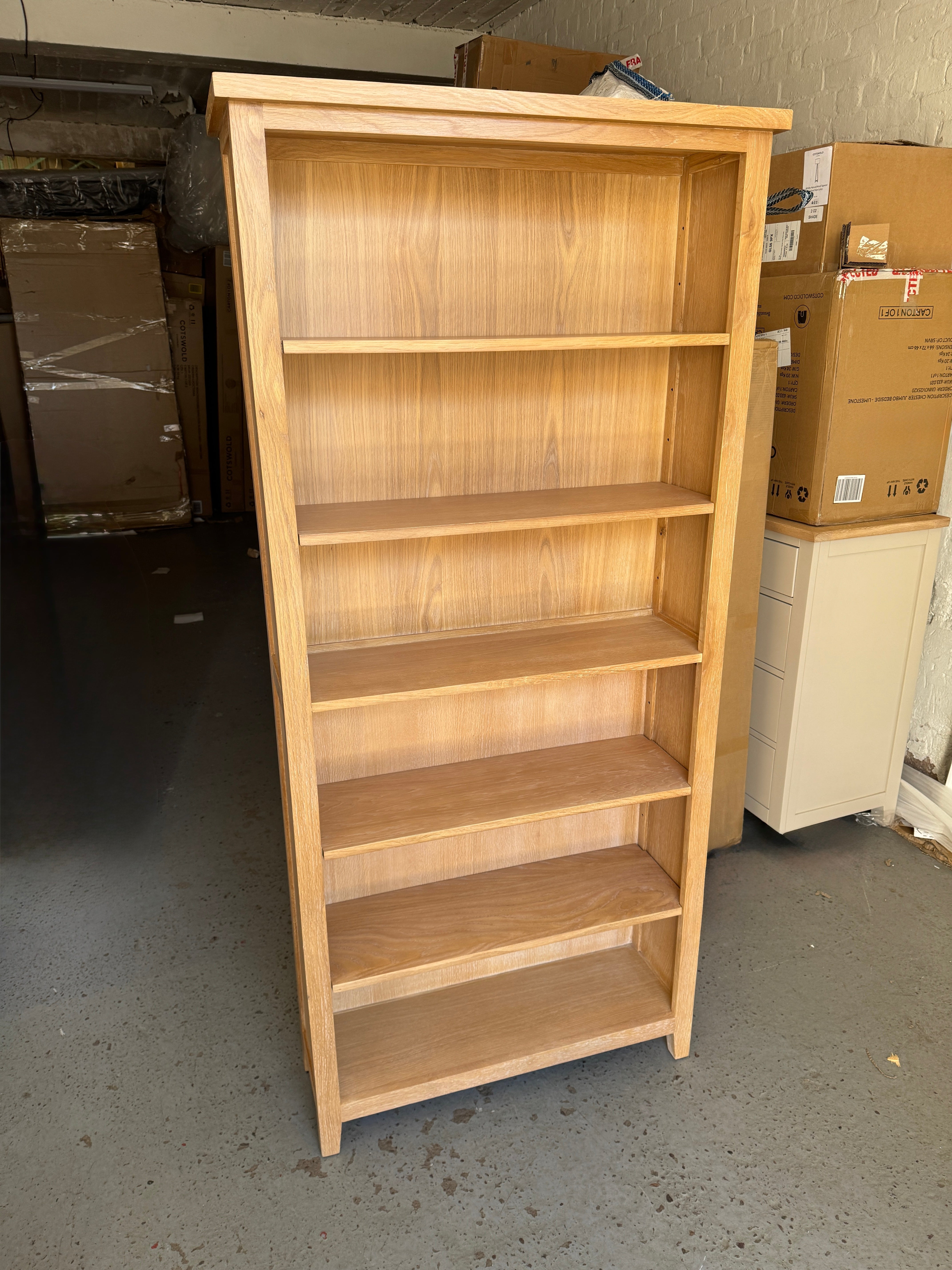 INGLESHAM WHITEWASH OAK
Large Bookcase Quality Furniture Clearance Ltd
