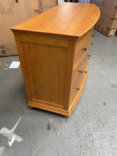 Load image into Gallery viewer, WINCHCOMBE OILED OAK
Low and Wide 6 Drawer Chest Quality Furniture Clearance Ltd

