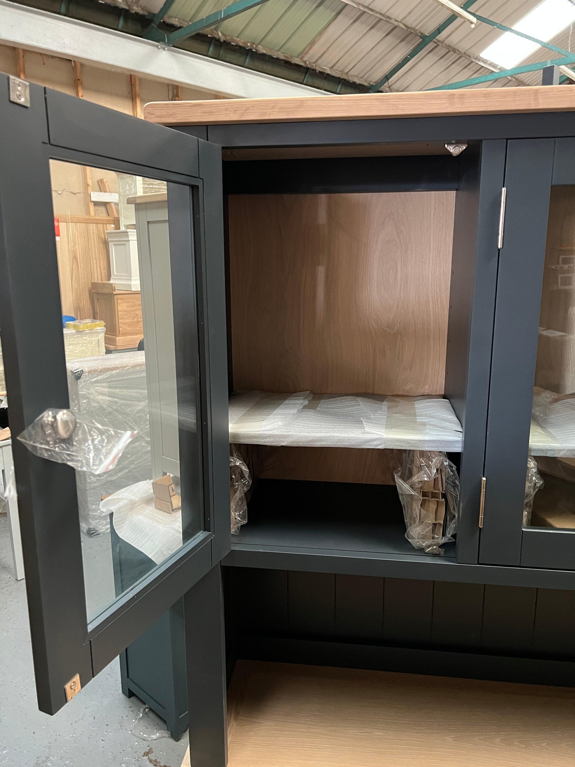 CHESTER CHARCOAL
Dresser Quality Furniture Clearance Ltd