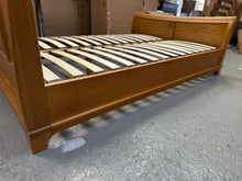 Load image into Gallery viewer, WINCHCOMBE OILED OAK
Double Sleigh Bed Quality Furniture Clearance Ltd
