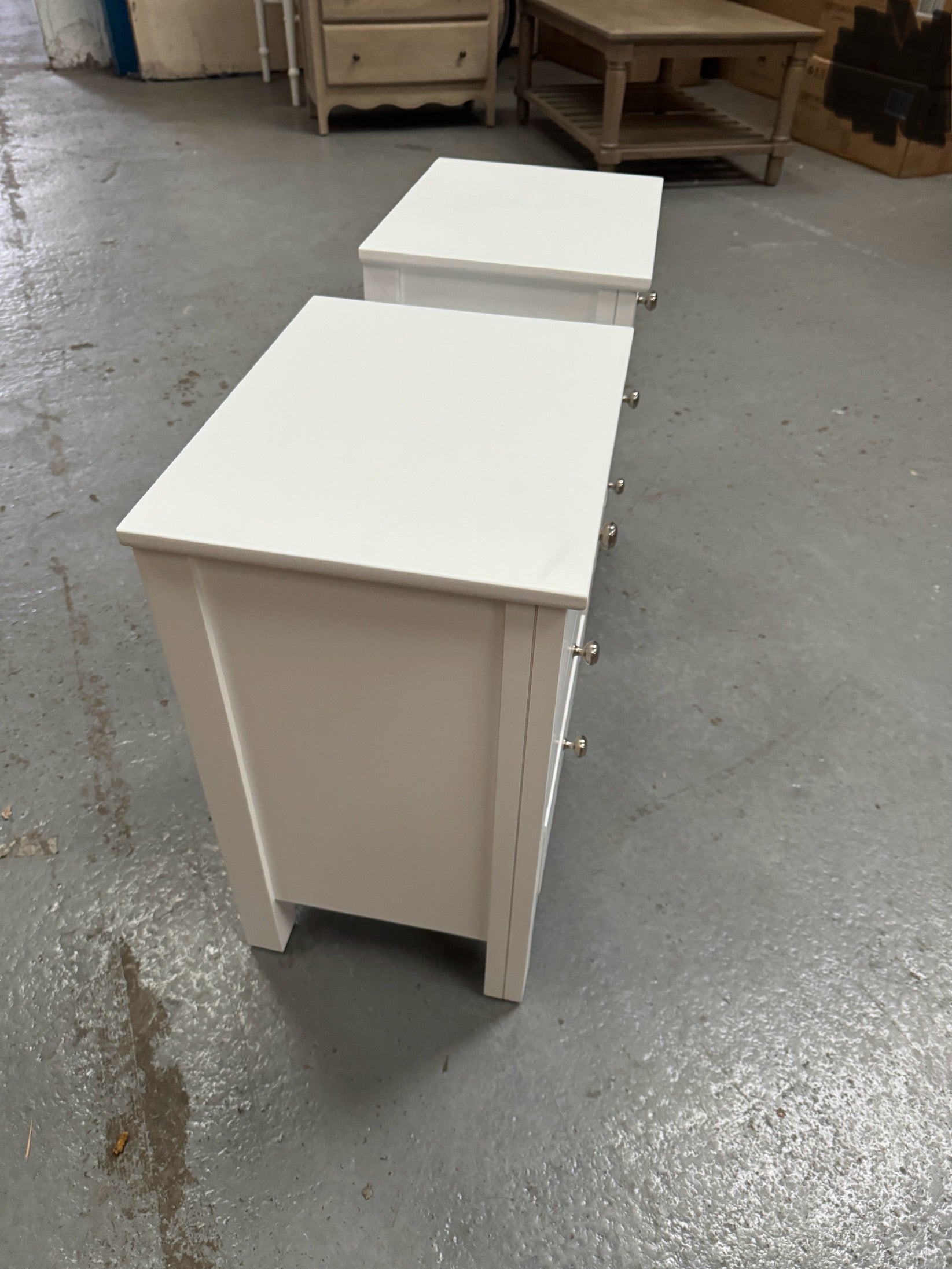 Set of two SIMPLY COTSWOLD PURE WHITE
3 Drawer Bedside Tables Quality Furniture Clearance Ltd