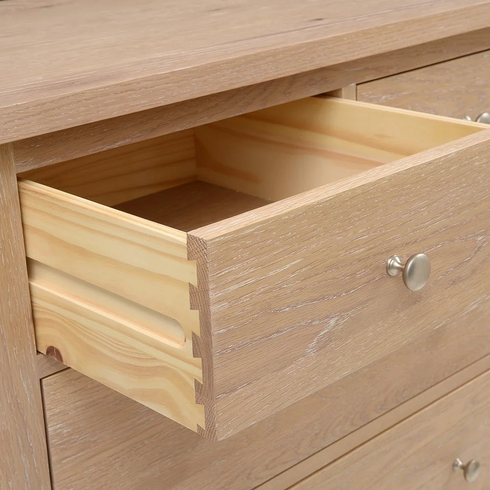 INGLESHAM WHITEWASH OAK
8 Drawer Wide Chest Quality Furniture Clearance Ltd