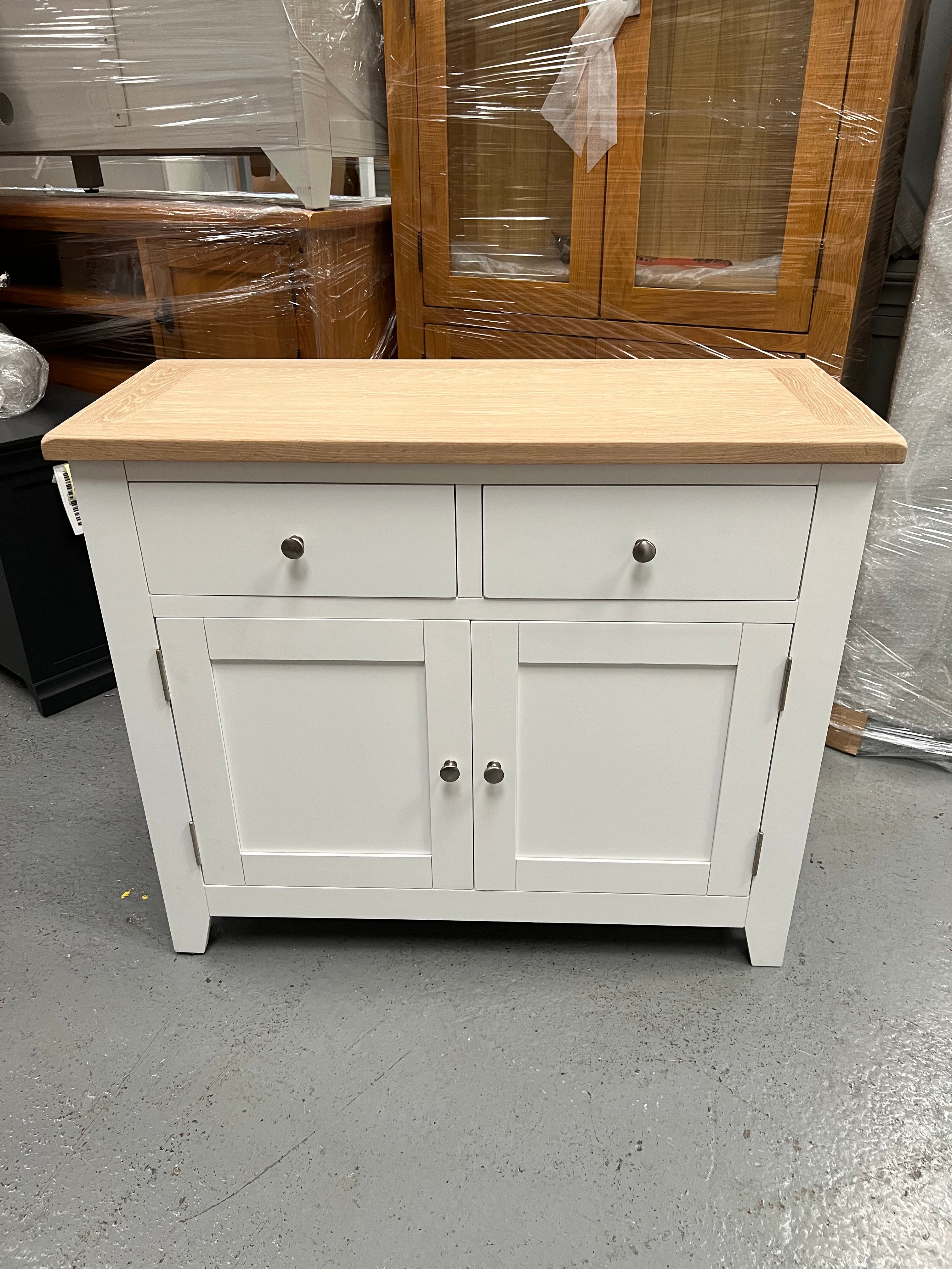 CHESTER PURE WHITE
Small Sideboard Quality Furniture Clearance Ltd