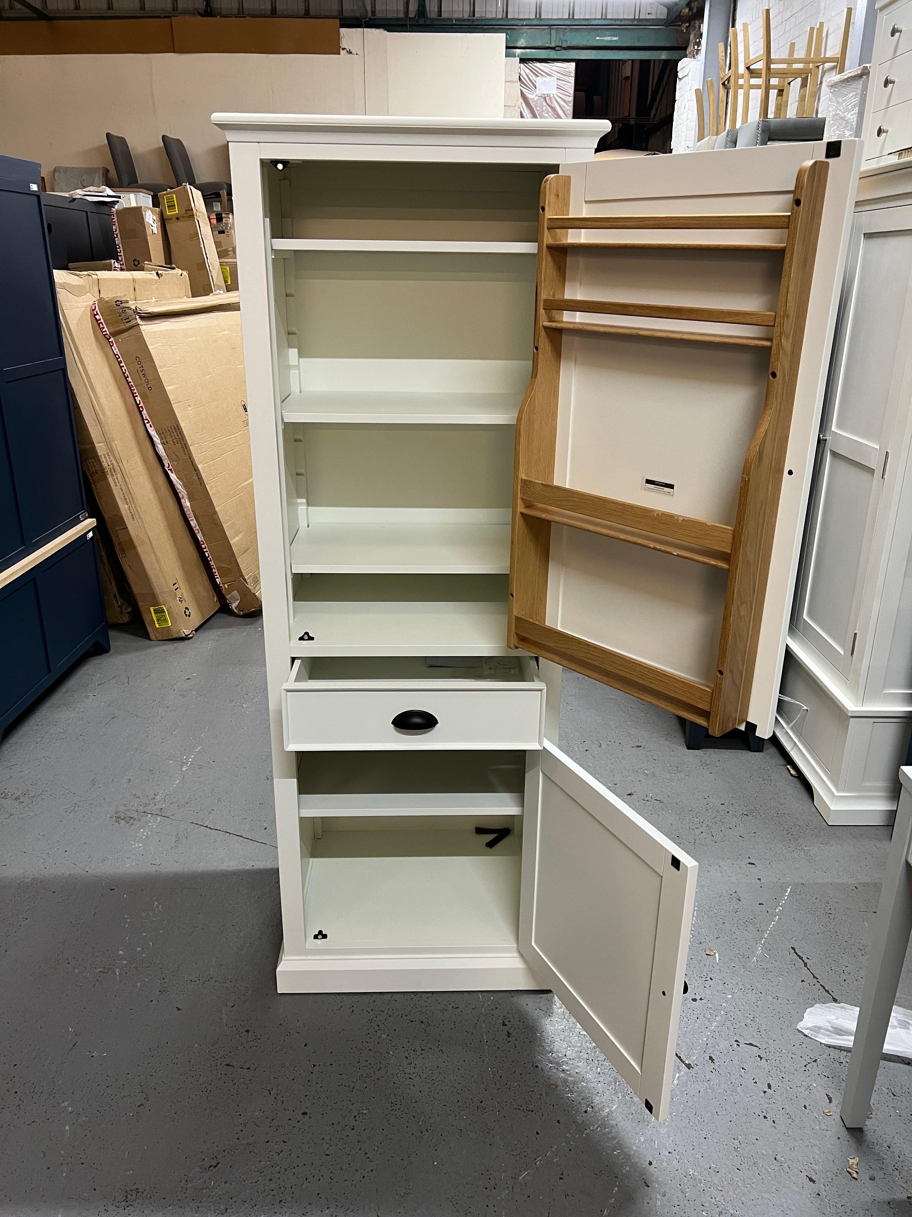 STOW WARM WHITE
Narrow Single Larder Quality Furniture Clearance Ltd