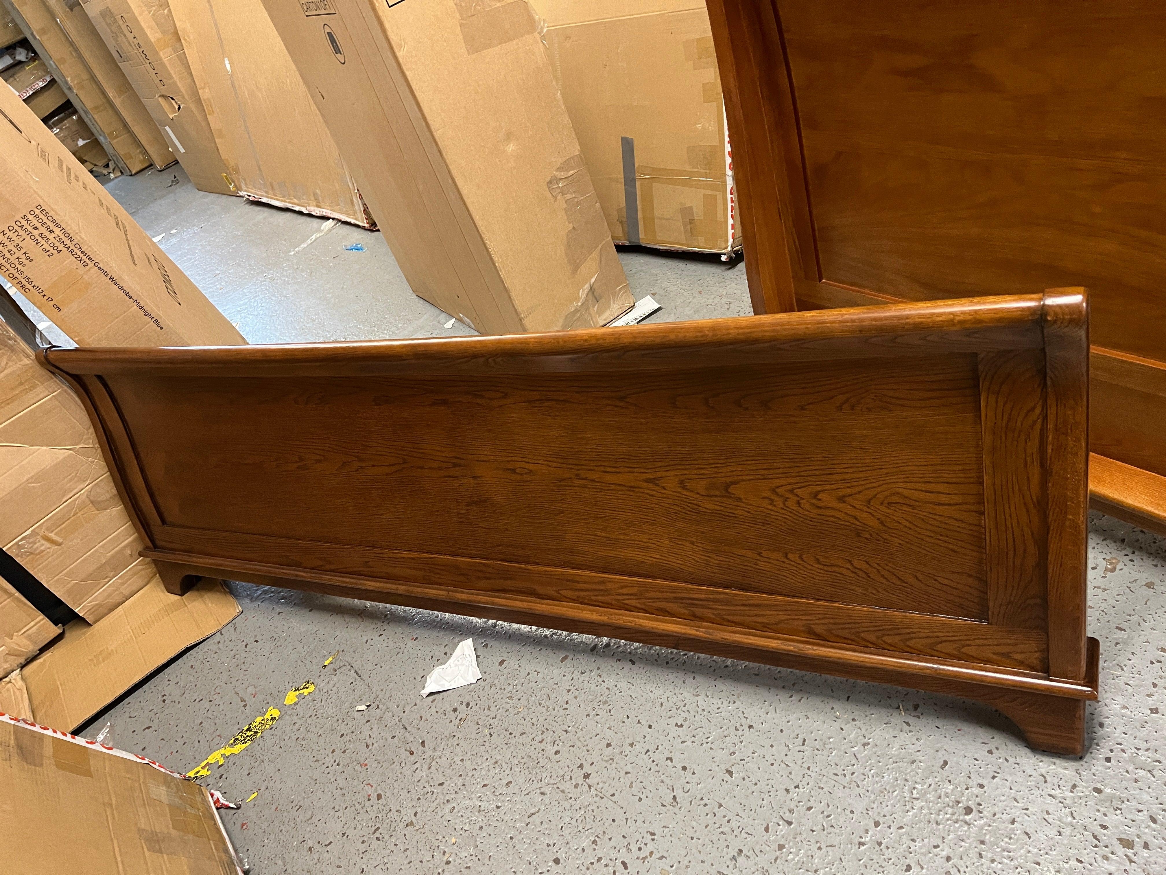 WINCHCOMBE DARK OAK
NEW 6ft Super King Sleigh Bed Quality Furniture Clearance Ltd