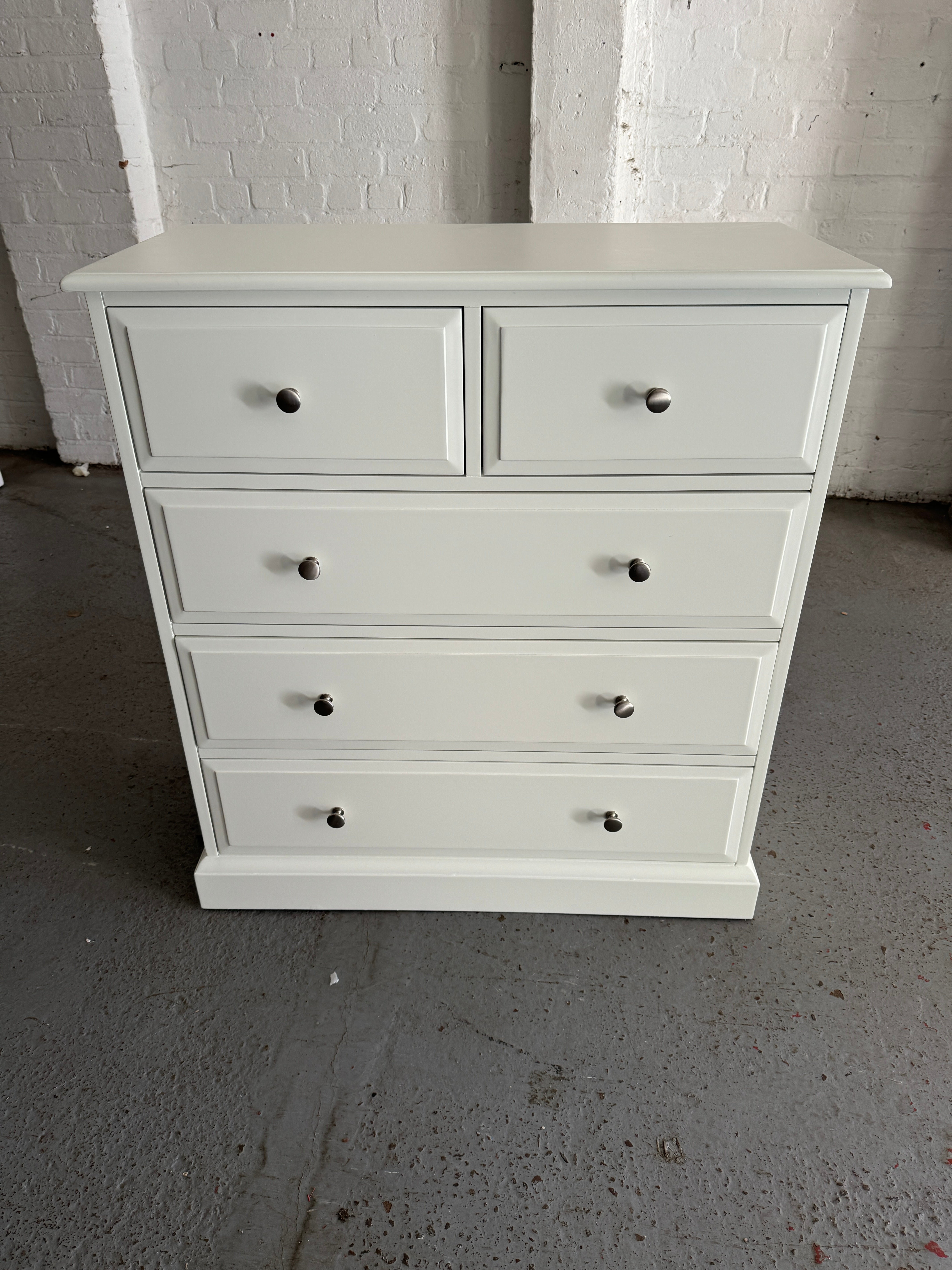 PENSHAM PURE WHITE
5 Drawer Chest