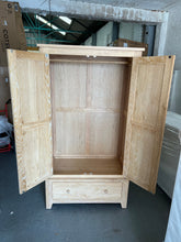 Load image into Gallery viewer, INGLESHAM WHITEWASH OAK
Double Wardrobe Quality Furniture Clearance Ltd
