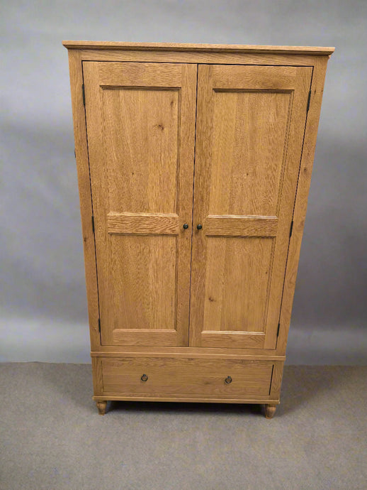 ELKSTONE MELLOW OAK
Double Wardrobe Quality Furniture Clearance Ltd