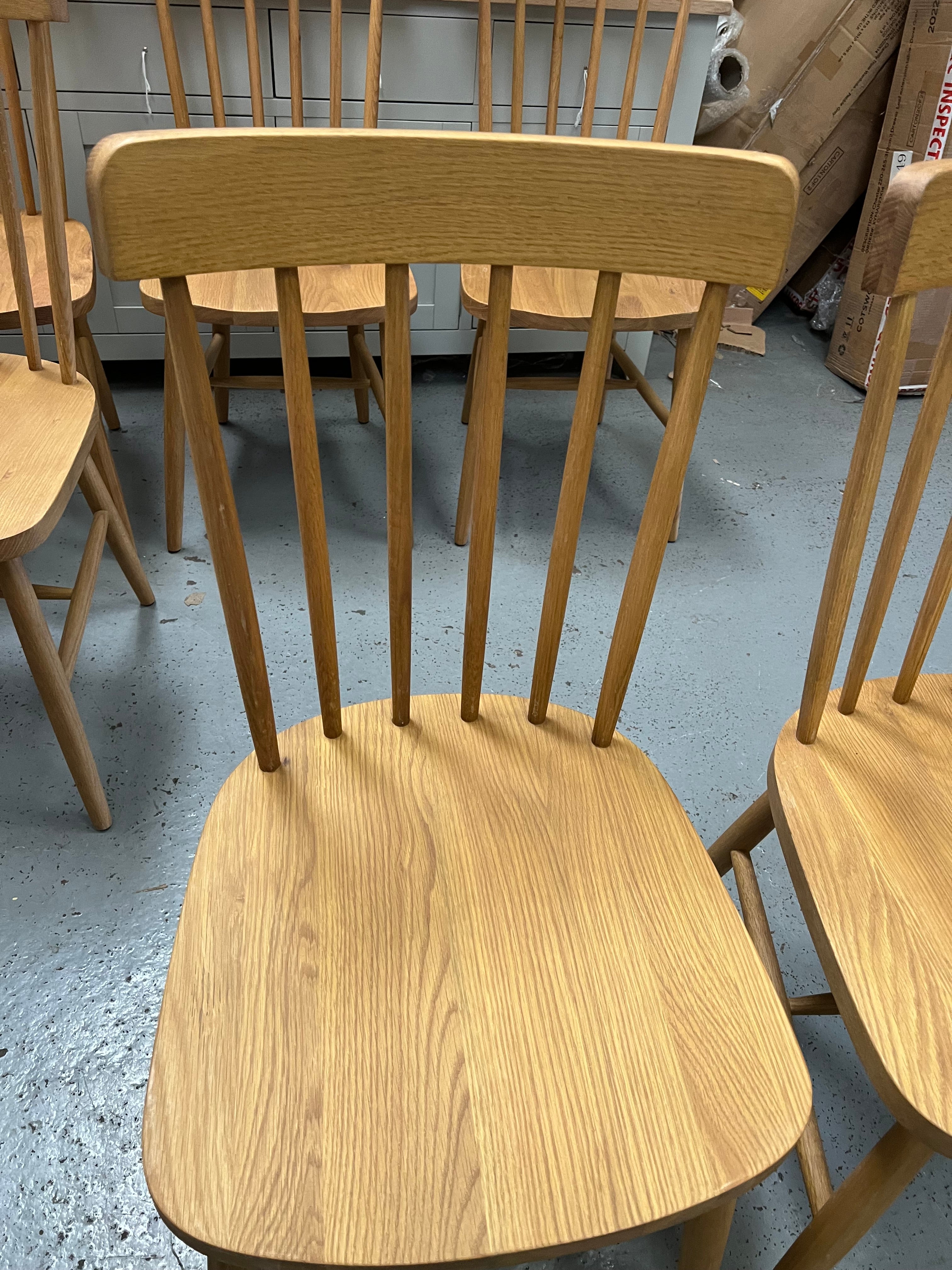 Set of 2 ELKSTONE MELLOW OAK
Spindleback Dining Chairs Quality Furniture Clearance Ltd