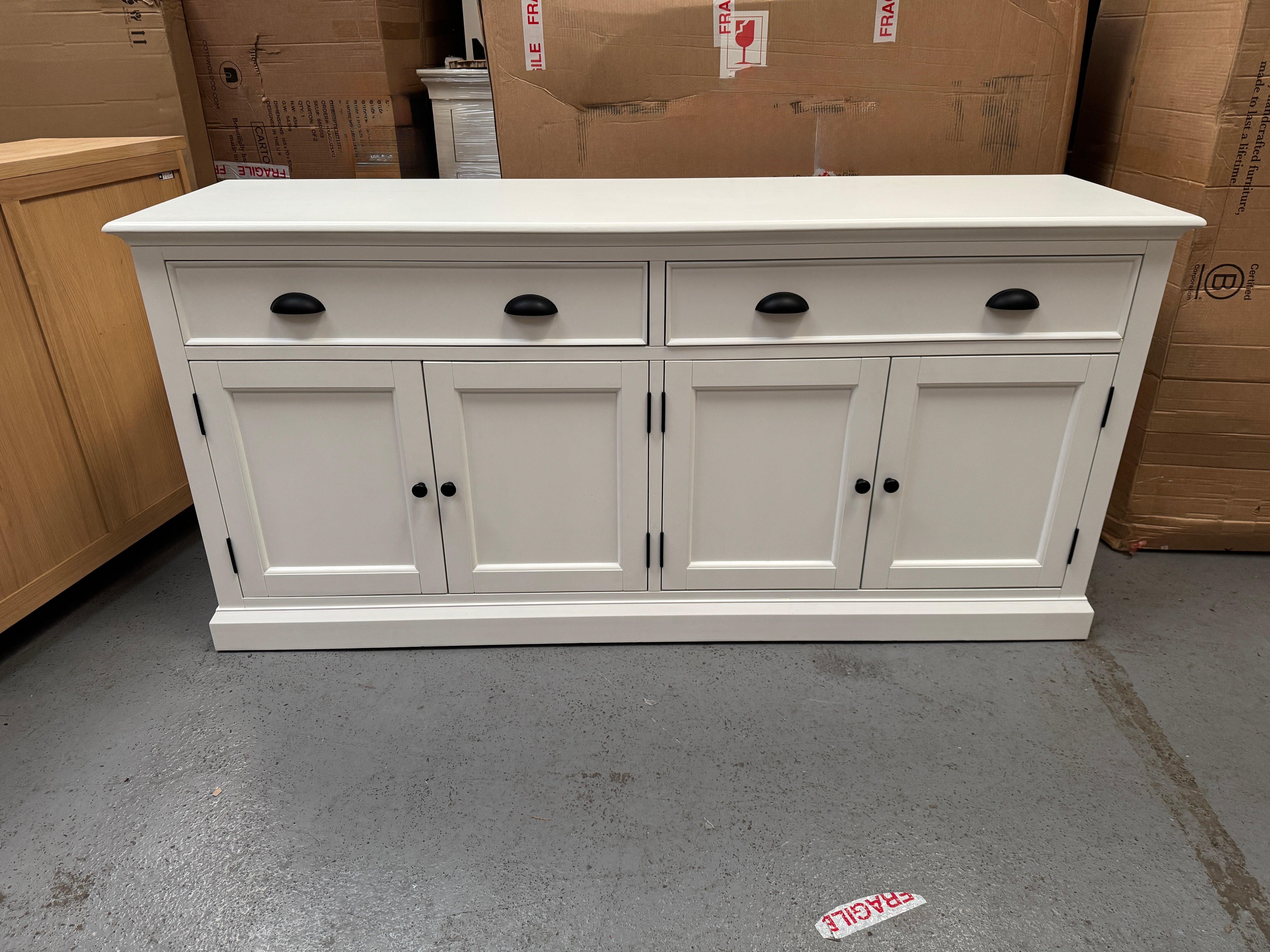 STOW WARM WHITE
Extra Large Sideboard Quality Furniture Clearance Ltd