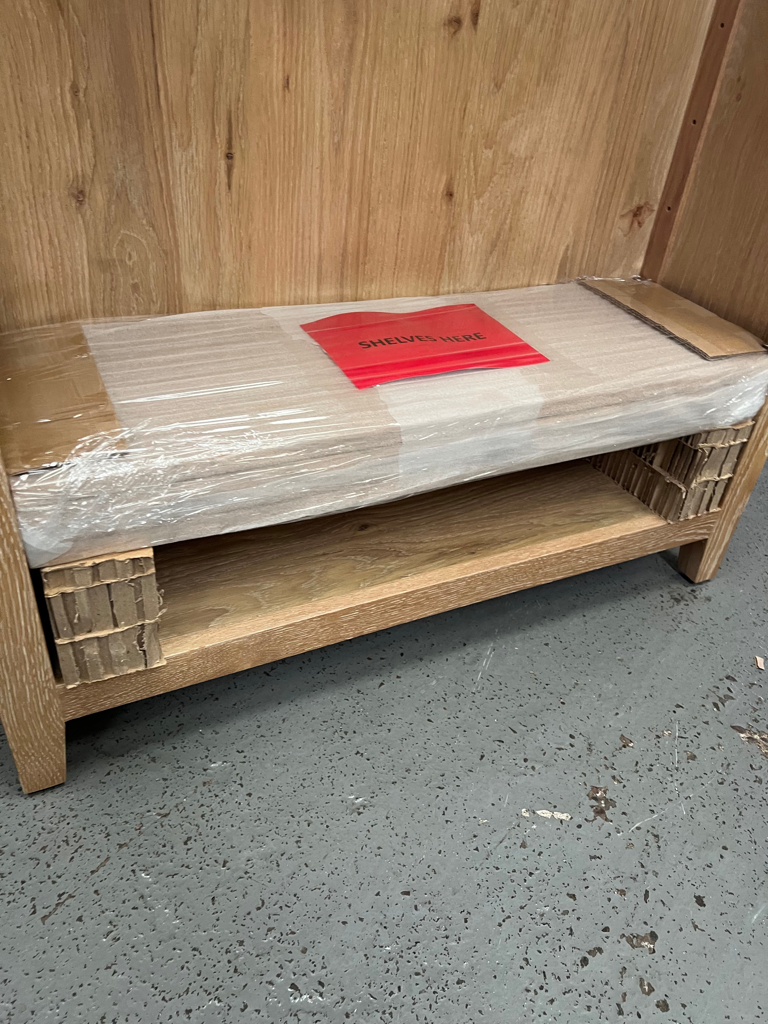 INGLESHAM WHITEWASH OAK
Large Bookcase Quality Furniture Clearance Ltd