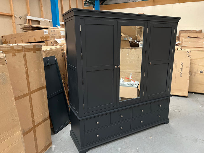 CHANTILLY DUSKY BLACK Grand Triple Wardrobe Quality Furniture Clearance Ltd