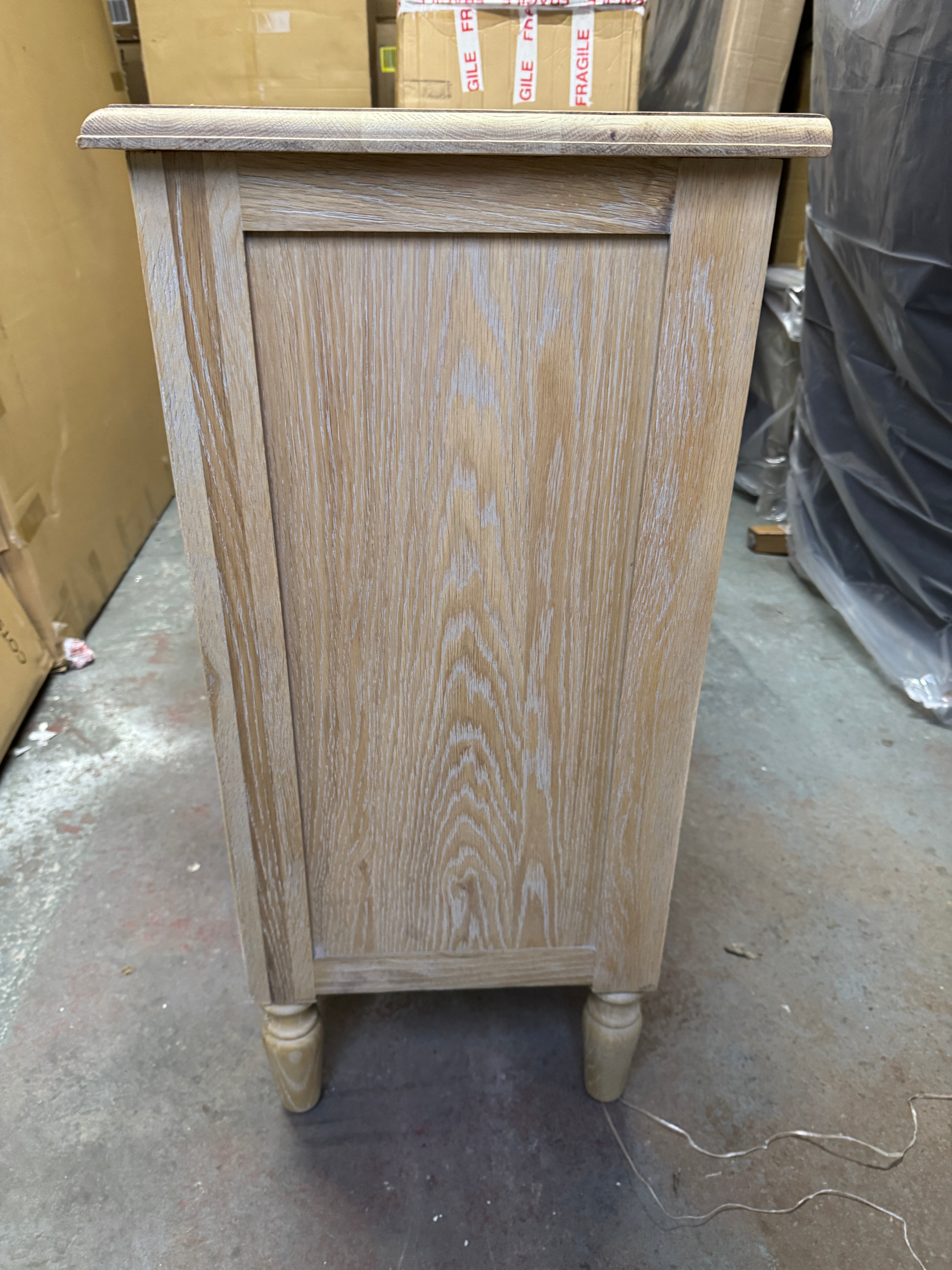 CAMILLE LIMEWASH OAK
Extra Large Sideboard Quality Furniture Clearance Ltd