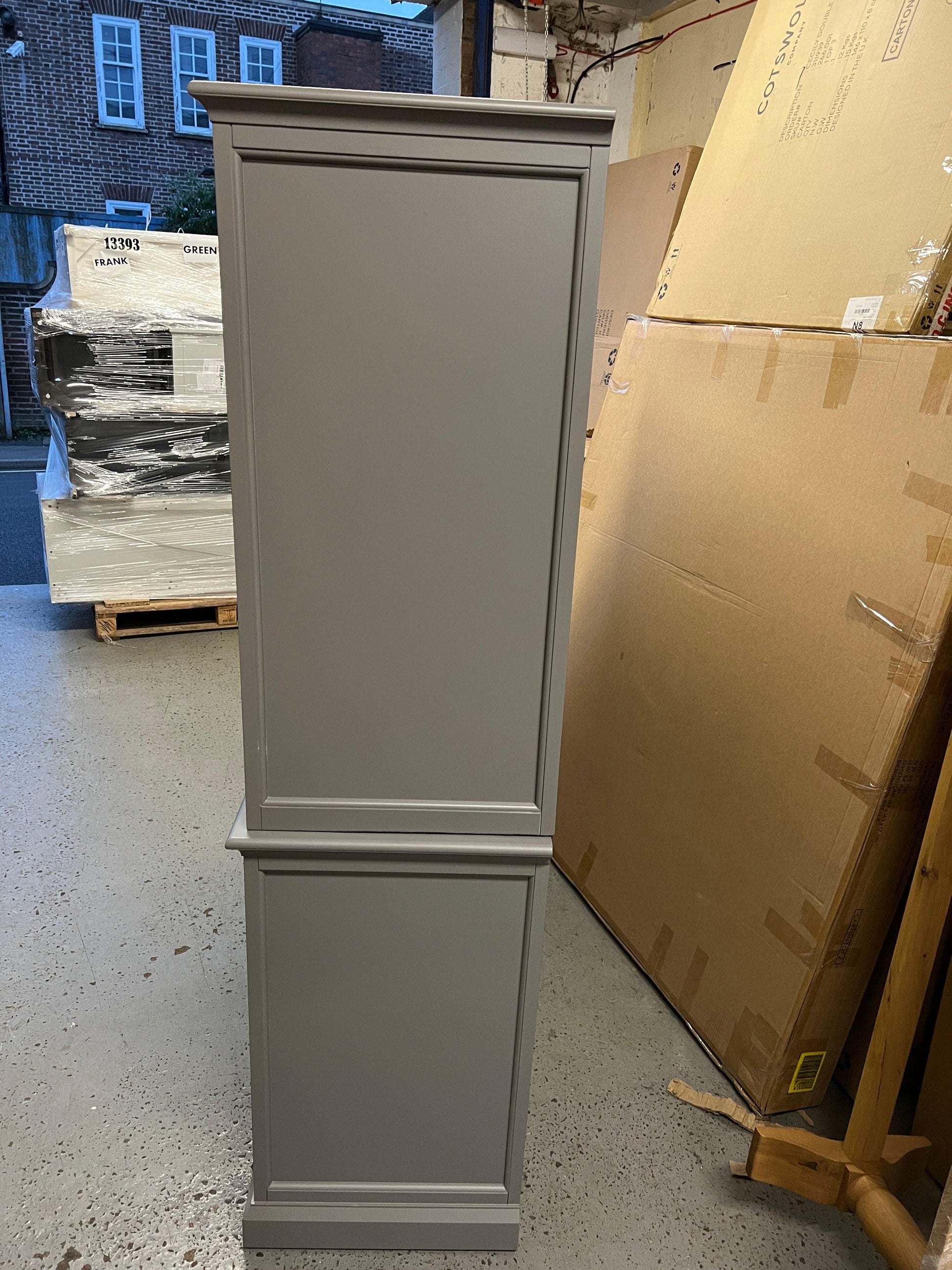 STOW FLINT GREY
Grand Triple Larder Quality Furniture Clearance Ltd