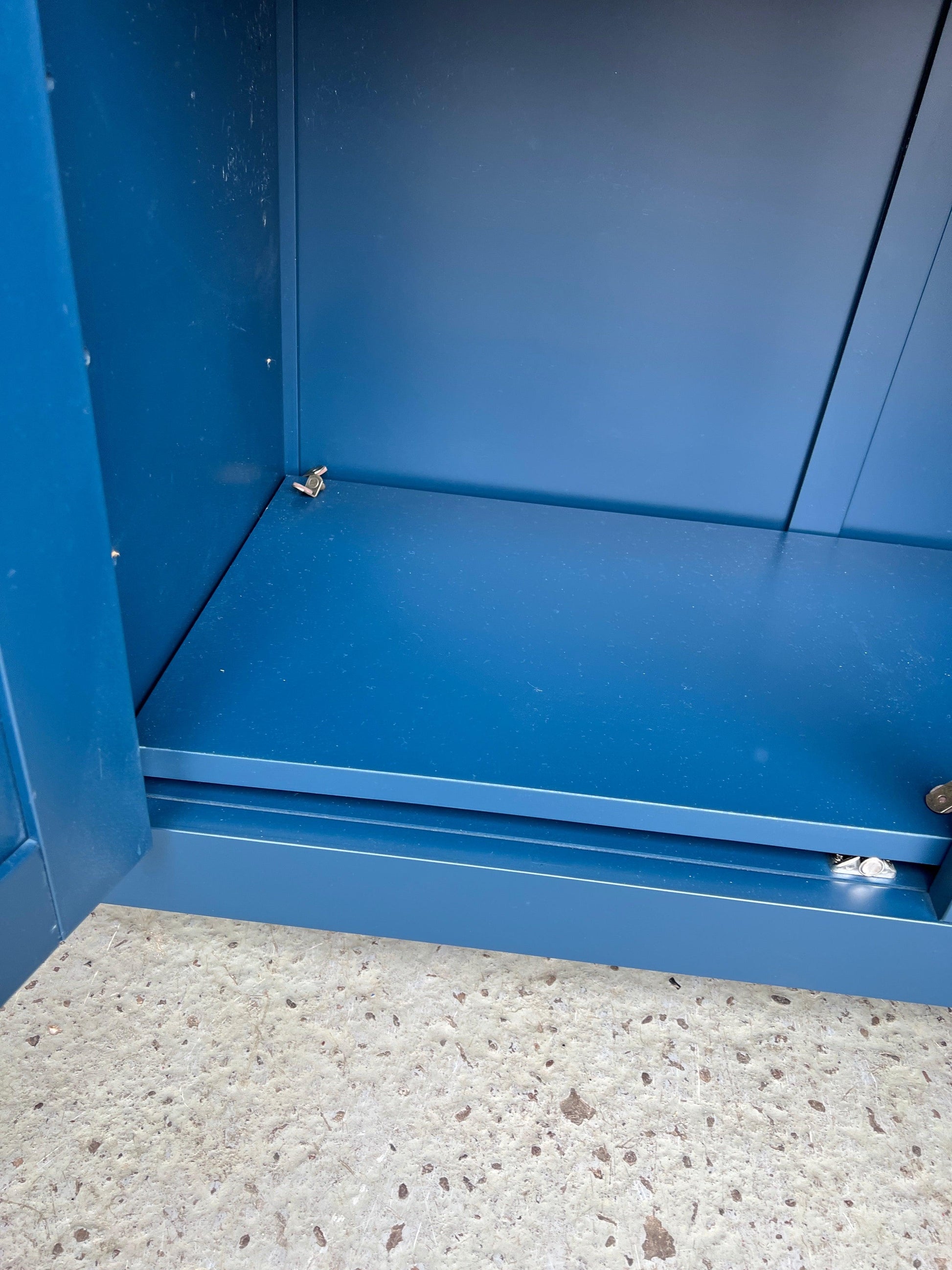 CHESTER MIDNIGHT BLUE
Extra Large Sideboard Quality Furniture Clearance Ltd