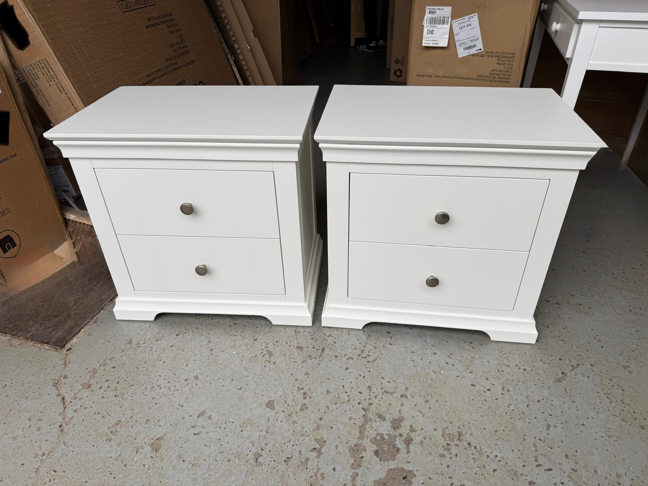Set of 2 Chantilly warm white Jumbo Bedsides furniture delivered