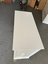 Load image into Gallery viewer, FAIRFORD SOFT WHITE
5 Drawer Chest Quality Furniture Clearance Ltd
