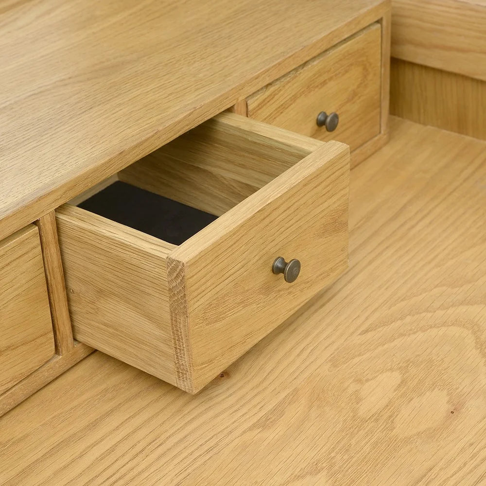 WINCHCOMBE OILED OAK
Vanity Tall Boy Quality Furniture Clearance Ltd