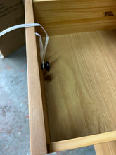 Load image into Gallery viewer, ELKSTONE MELLOW OAK 8 Drawer Wide Chest Quality Furniture Clearance Ltd
