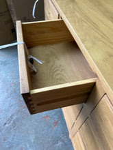 Load image into Gallery viewer, ELKSTONE MELLOW OAK 8 Drawer Wide Chest Quality Furniture Clearance Ltd
