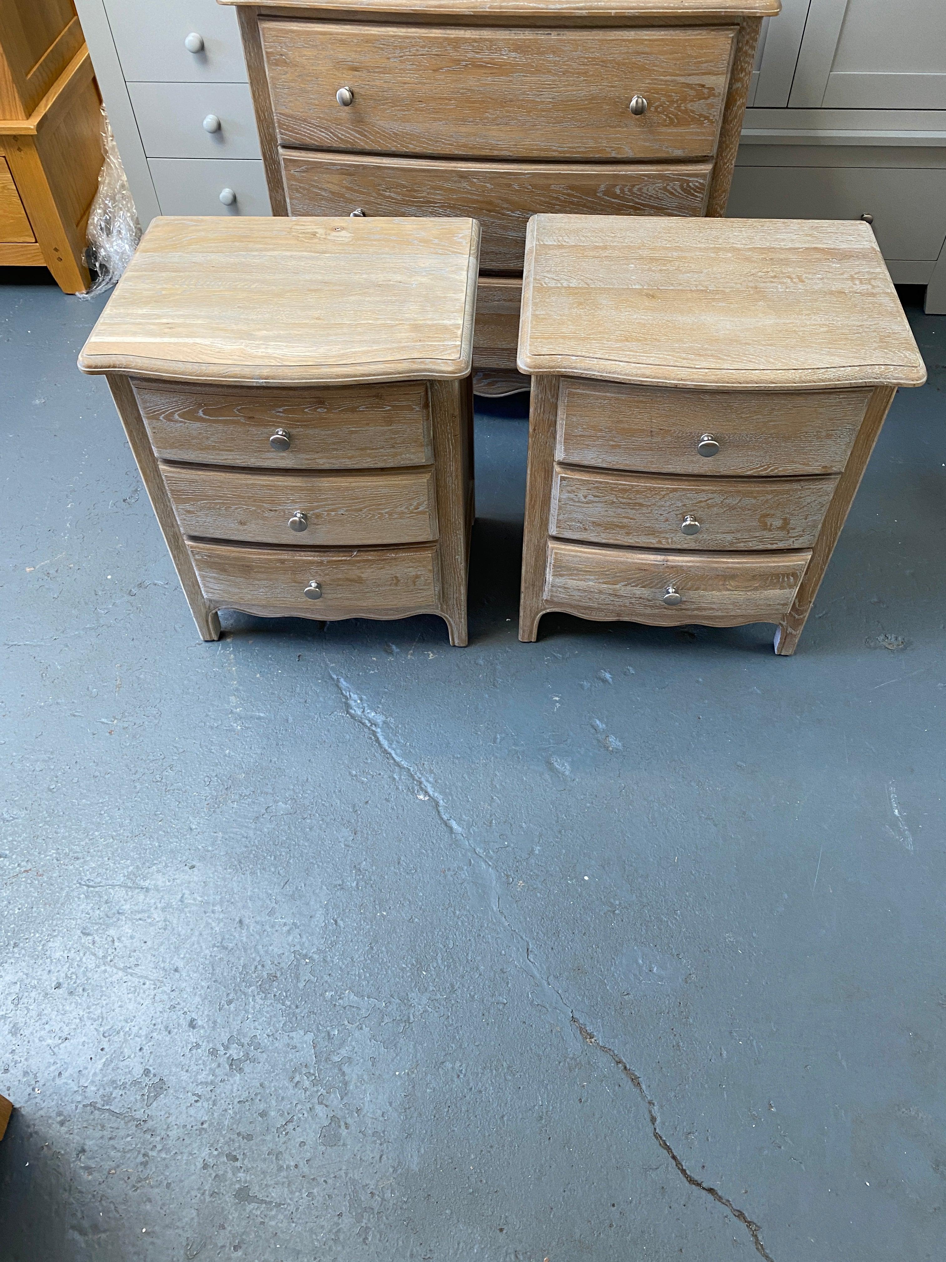 Limewash Oak Set of 2 Bedsides. - furniture delivered 