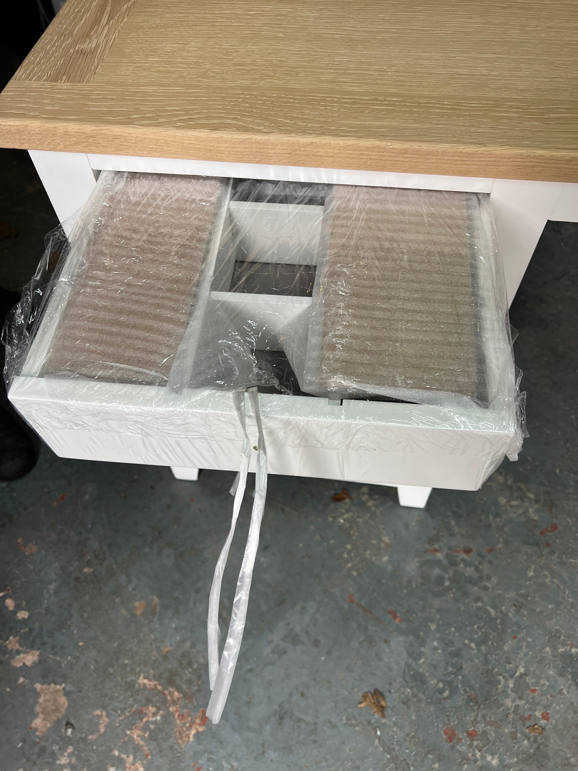 CHESTER PURE WHITE Dressing Table Quality Furniture Clearance Ltd