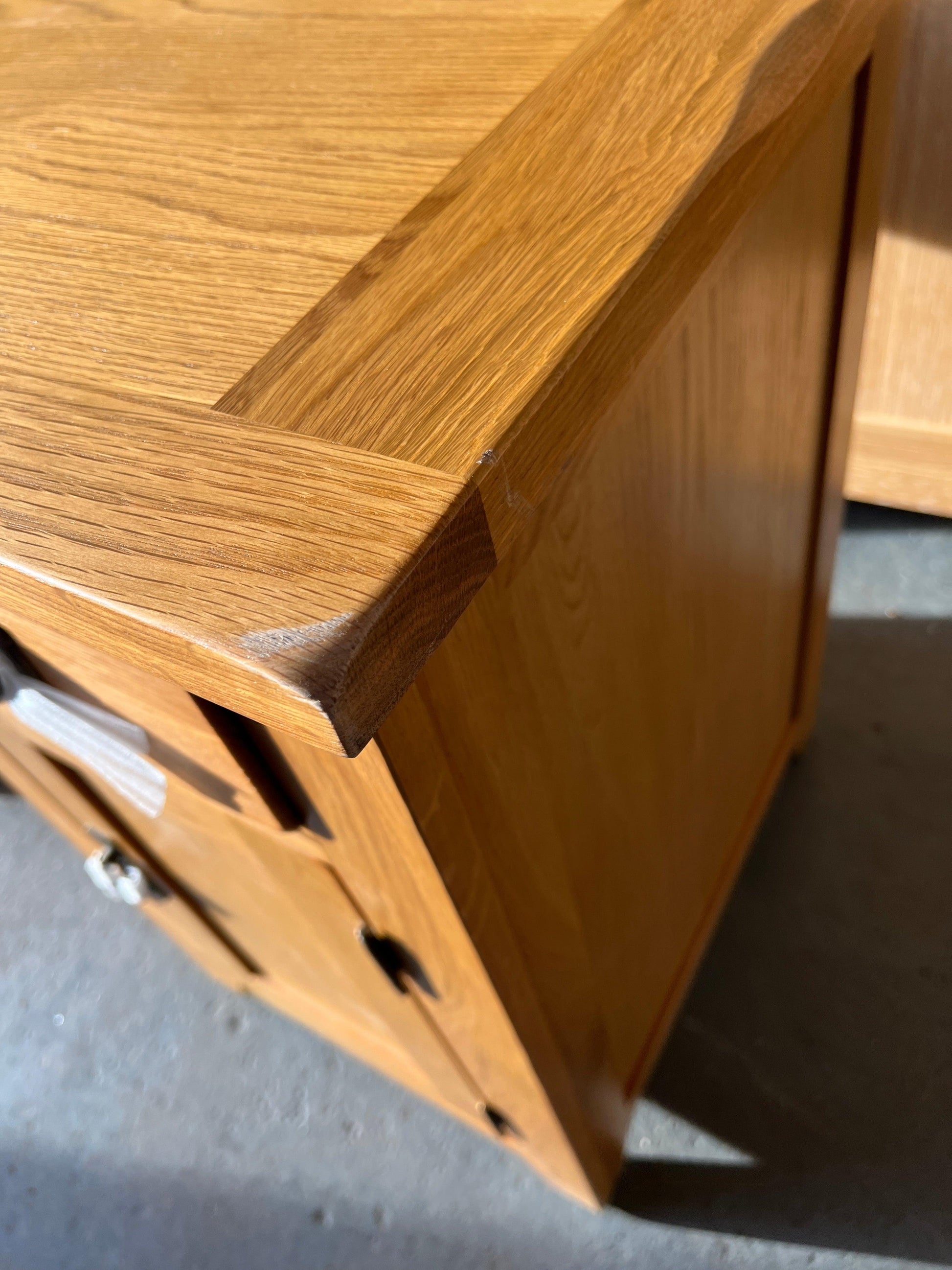 Oakland Rustic Oak Single Pedestal Desk Quality Furniture Clearance Ltd