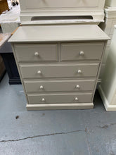 Load image into Gallery viewer, Pensham Dove Grey 2+3 Chest of Drawers furniture delivered 
