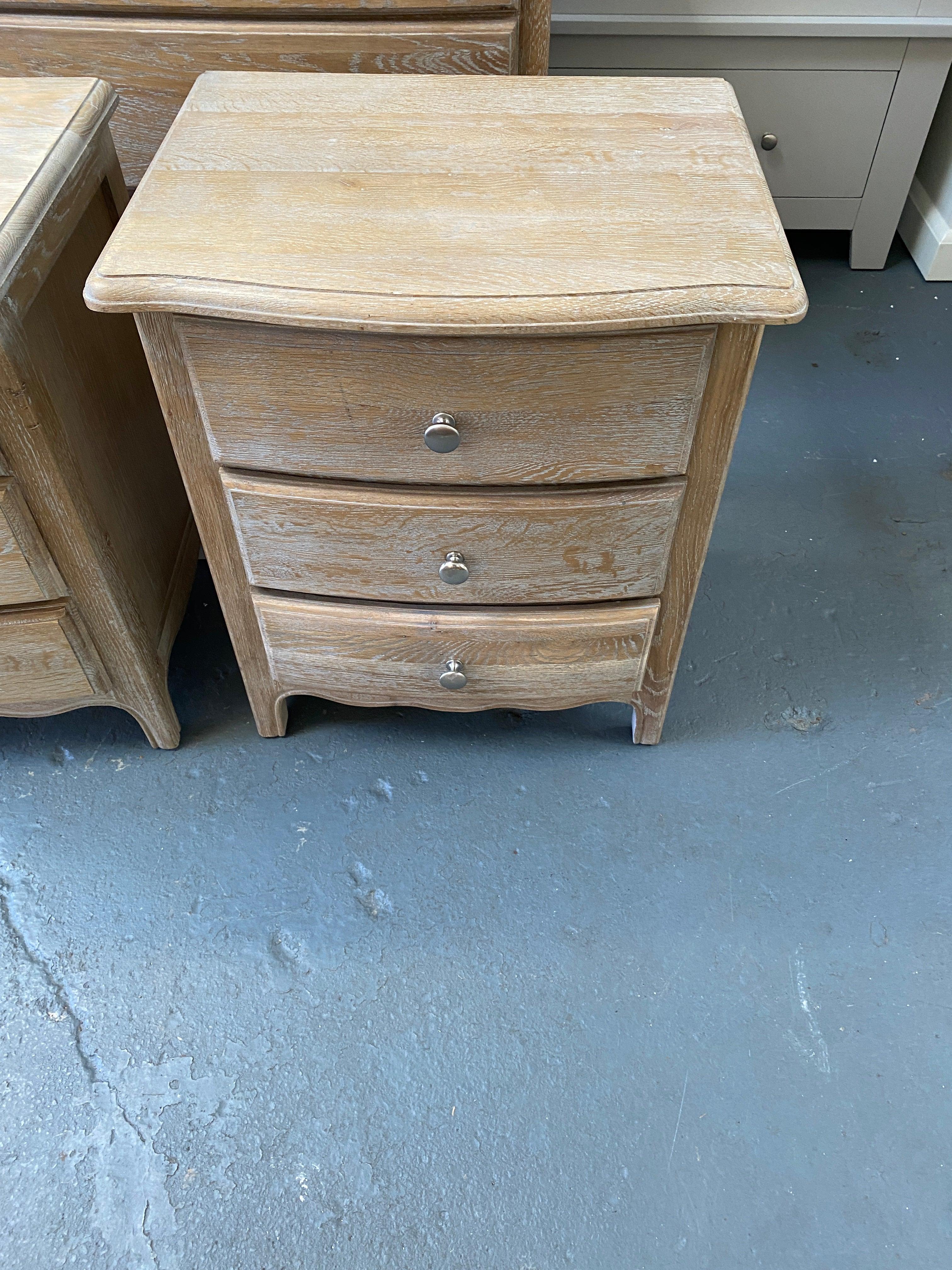 Limewash Oak Set of 2 Bedsides. - furniture delivered 