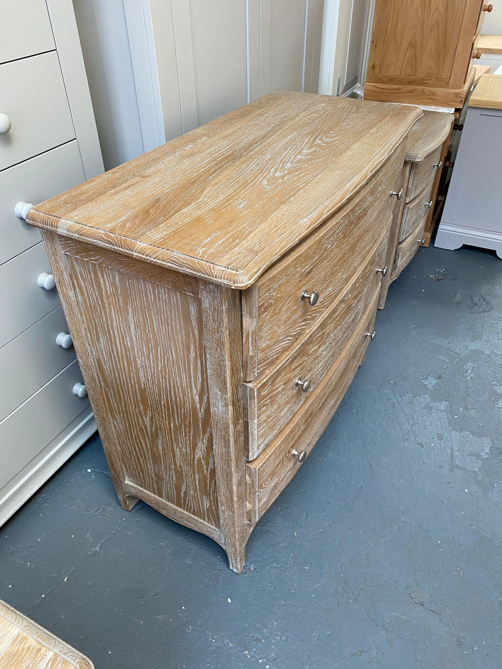 Limewash Oak 3 Drawer Chest. - furniture delivered 